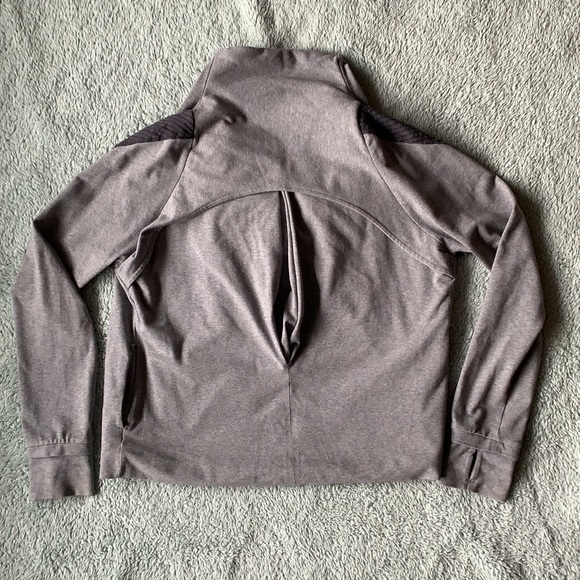 Lululemon Sway Jacket Grey Wrap Asymmetric Zip Up - Picture 3 of 4